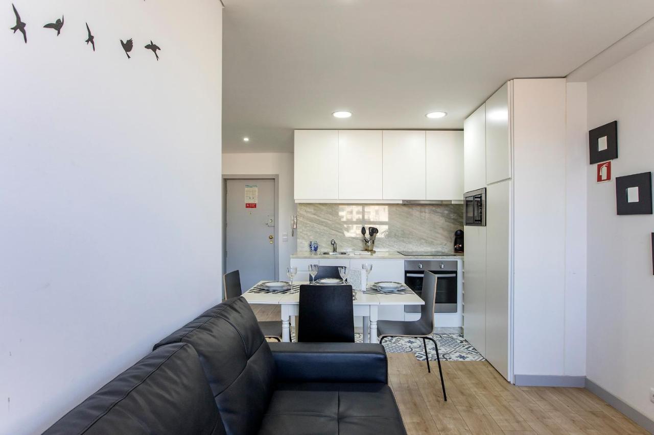 1br Flat In Trindade W/ Ac By Metro Station Apartament *
